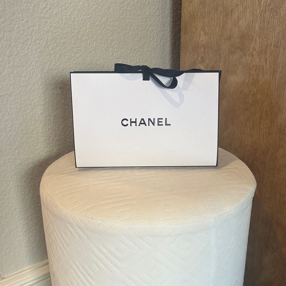 CHANEL Gift Packaging Set